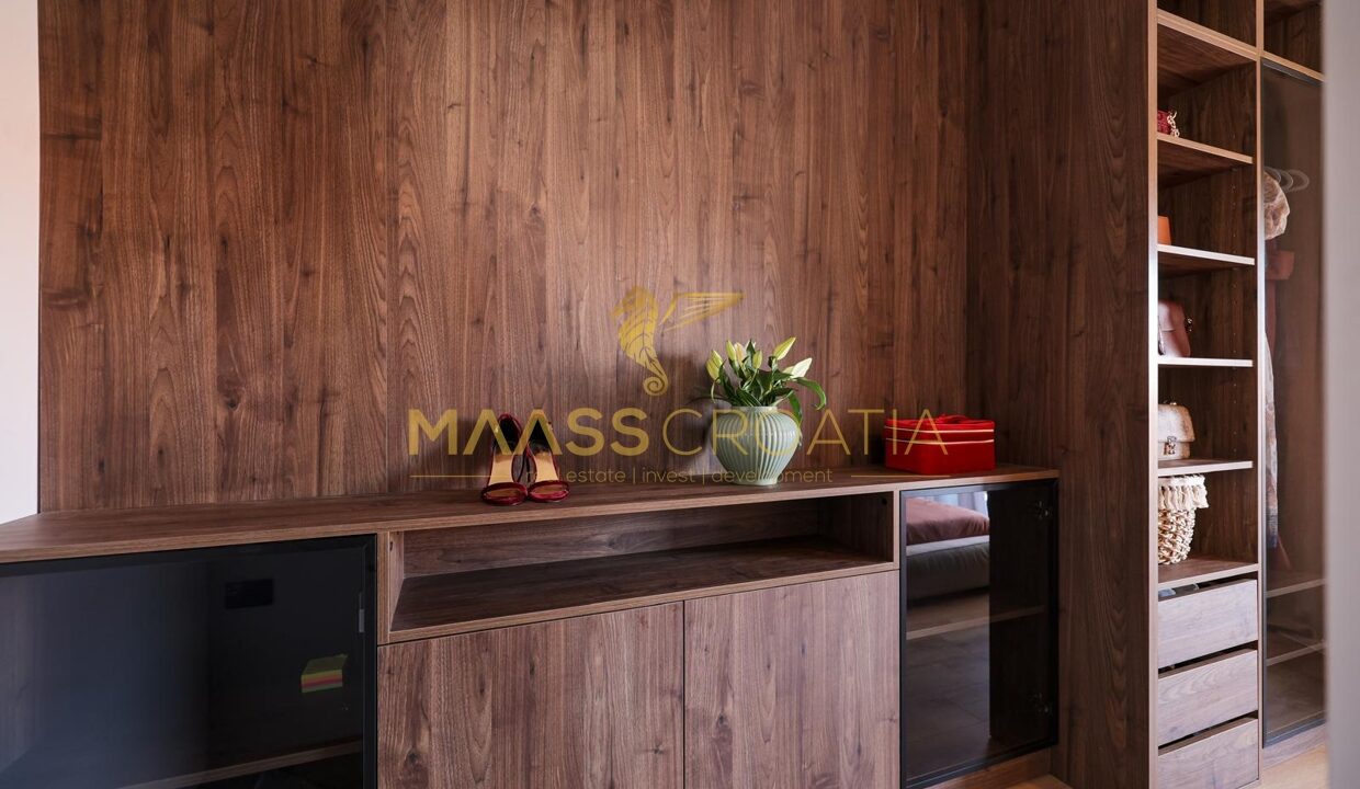 PHOTO-2025-09-25-09-47-40