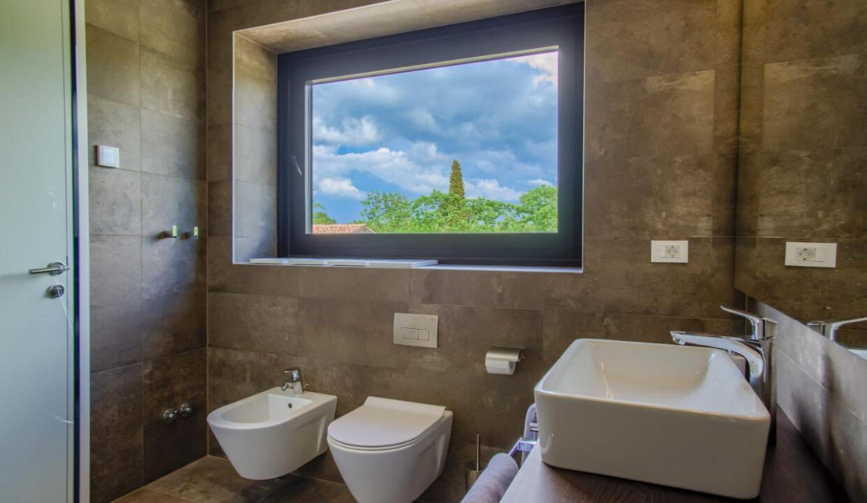 Zeitgenössische Oase, ein luxuriöser moderner Villenrückzugsort, Region Pore?