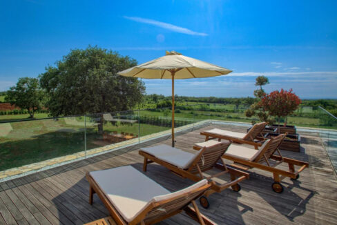 Zeitgenössische Oase, ein luxuriöser moderner Villenrückzugsort, Region Pore?