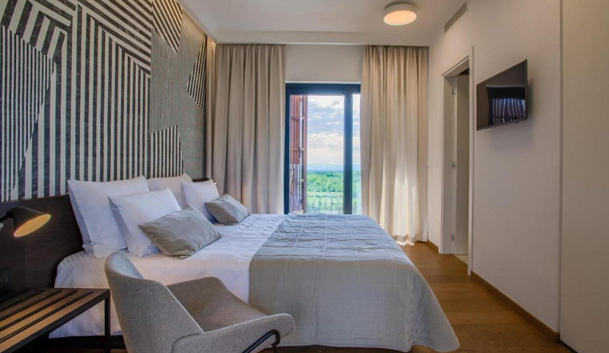 Zeitgenössische Oase, ein luxuriöser moderner Villenrückzugsort, Region Pore?