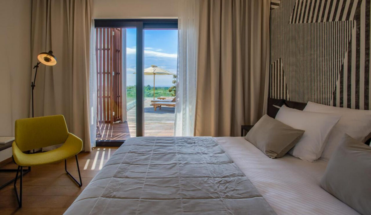 Zeitgenössische Oase, ein luxuriöser moderner Villenrückzugsort, Region Pore?