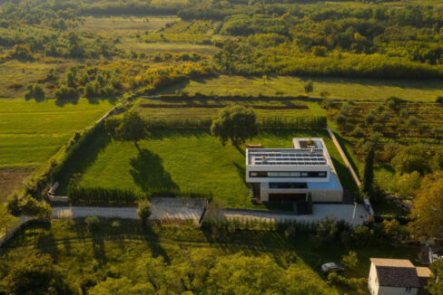 Zeitgenössische Oase, ein luxuriöser moderner Villenrückzugsort, Region Pore?