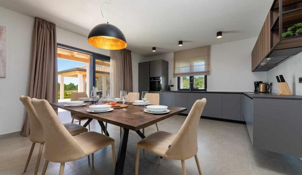 Moderne Villa mit Extra-Grundstück - Tinjan, Region Istrien