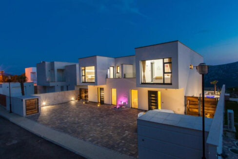 Villa im geometrischen Stil mit atemberaubendem Blick - Crikvenica