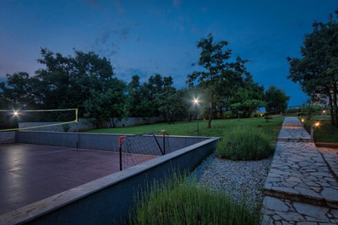 Schönes Einfamilienhaus in der Vorstadt von Pula