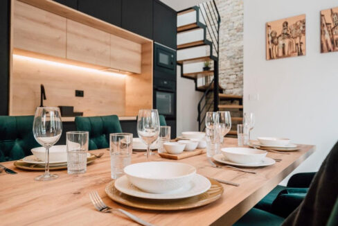 Neue moderne Villa aus Stein in der Region Zadar