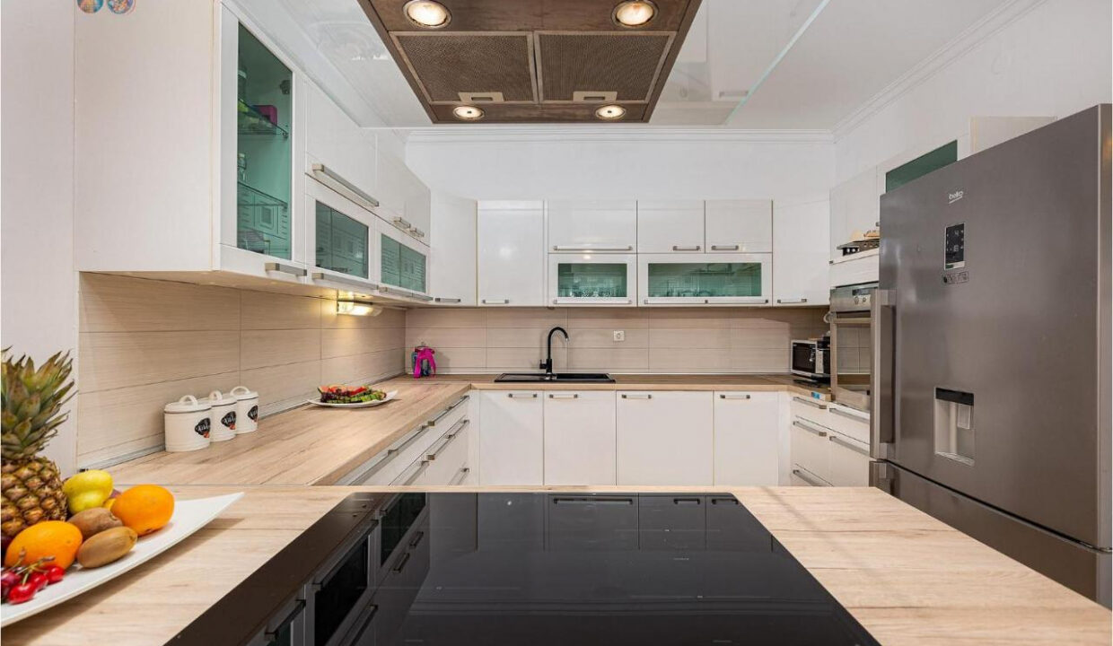 Zeitgenössisches Haus Zaton