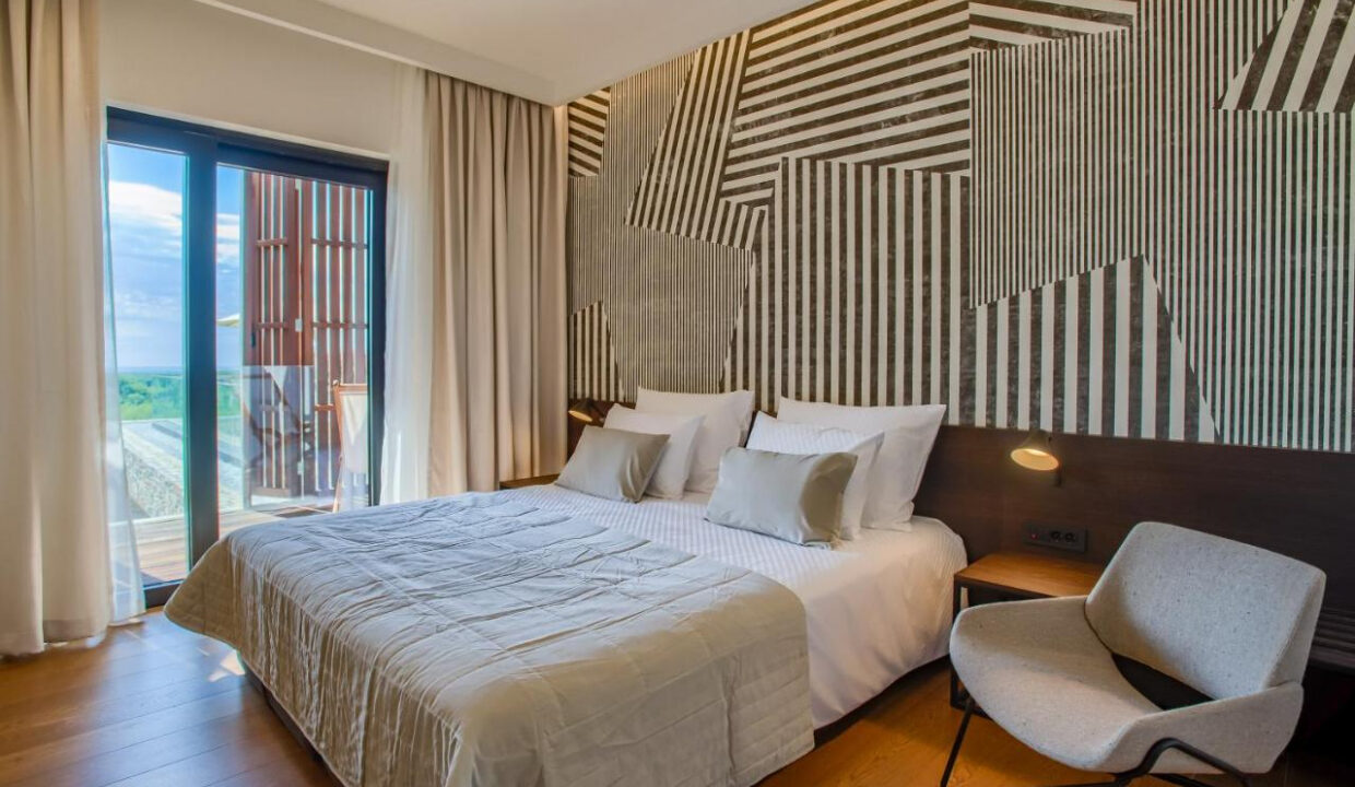 Zeitgenössische Oase, ein luxuriöser moderner Villenrückzugsort, Region Pore?