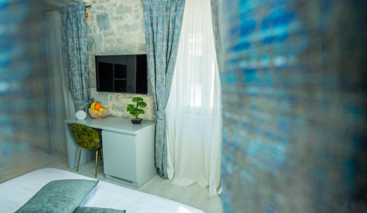 Rustikale Doppelhaushälfte - Kastel Luksic