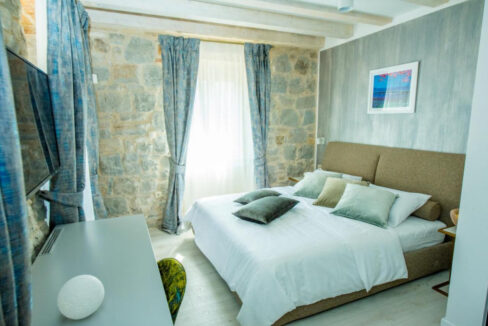 Rustikale Doppelhaushälfte - Kastel Luksic