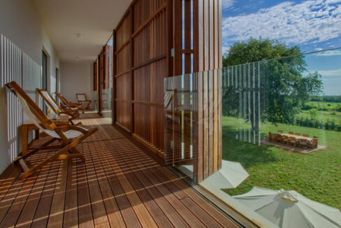 Zeitgenössische Oase, ein luxuriöser moderner Villenrückzugsort, Region Pore?