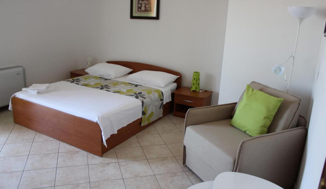 Grundstücke am Meer Tribunj