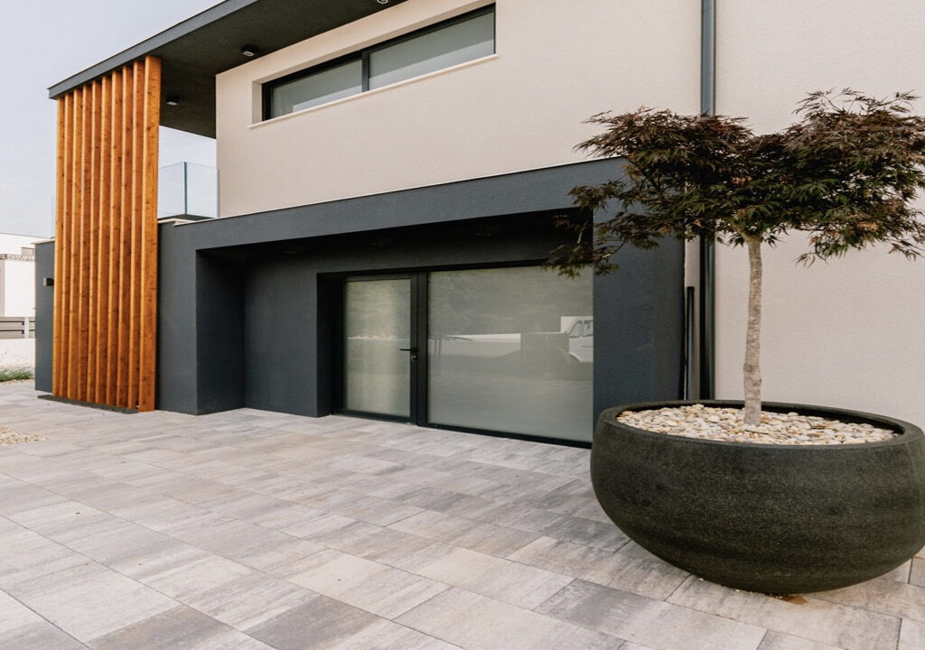 Neue moderne Villa in Sibenik