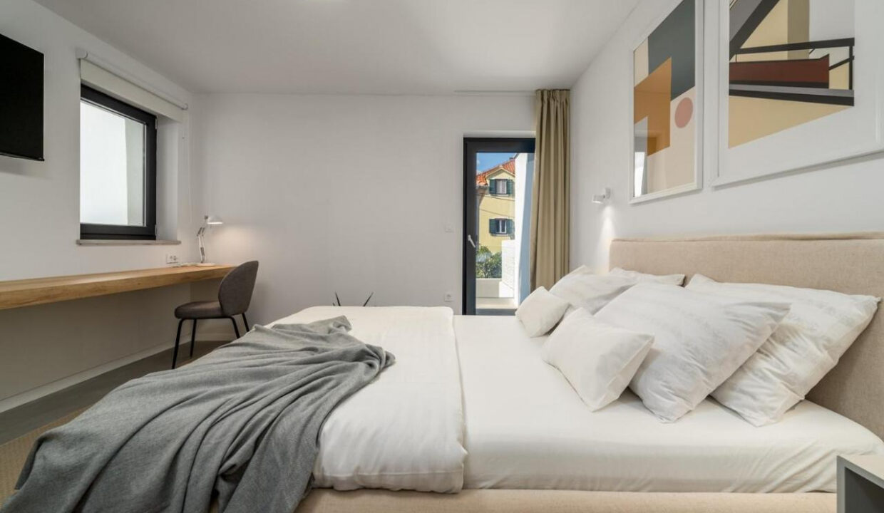 Erstaunliche neue Villa auf der Insel Brac