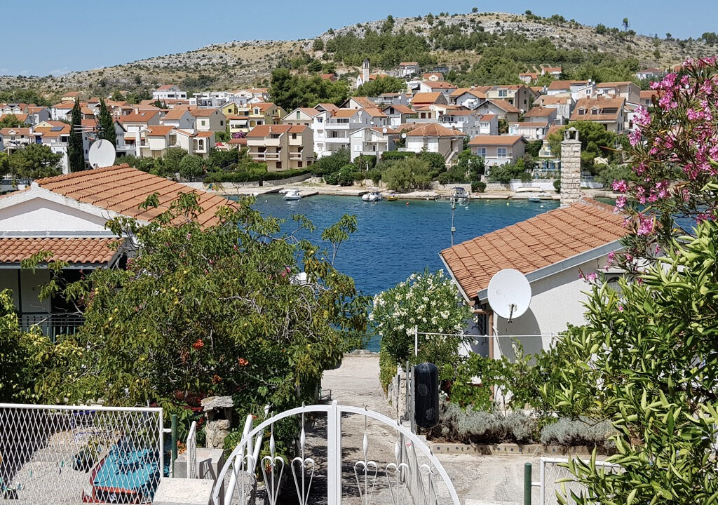 Haus mit Meerblick in Sibenik