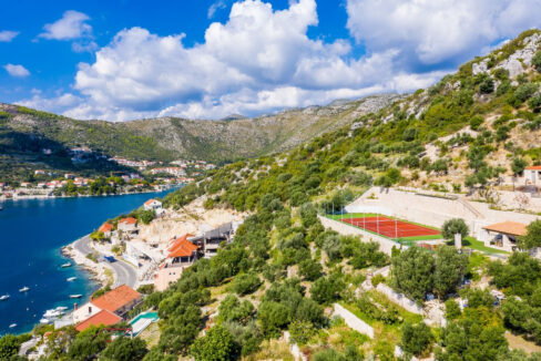 Großzügiges Anwesen mit einem Tennisplatz und einem Haus - Zaton, Dubrovnik Gebiet