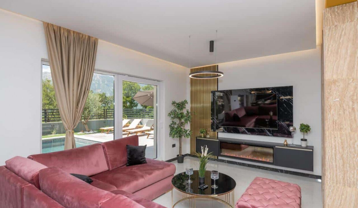 Modernes Haus bei Makarska