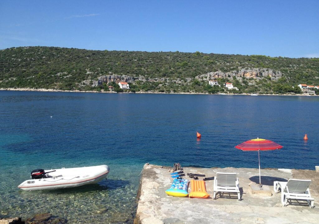 Haus am Meer auf der Insel Drvenik Veliki