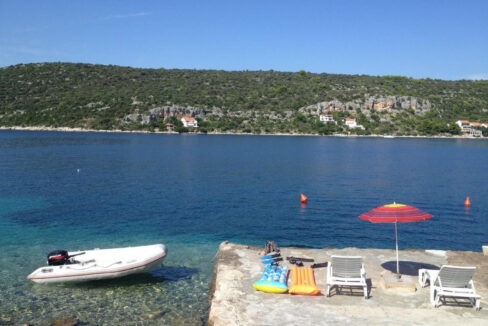 Haus am Meer auf der Insel Drvenik Veliki