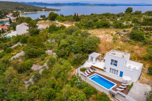 2 Stilvolle Häuser Dugi Otok