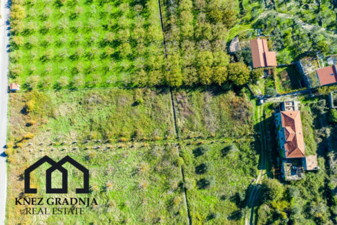 Erstaunliche handgefertigte Steinvilla auf der Insel Sipan