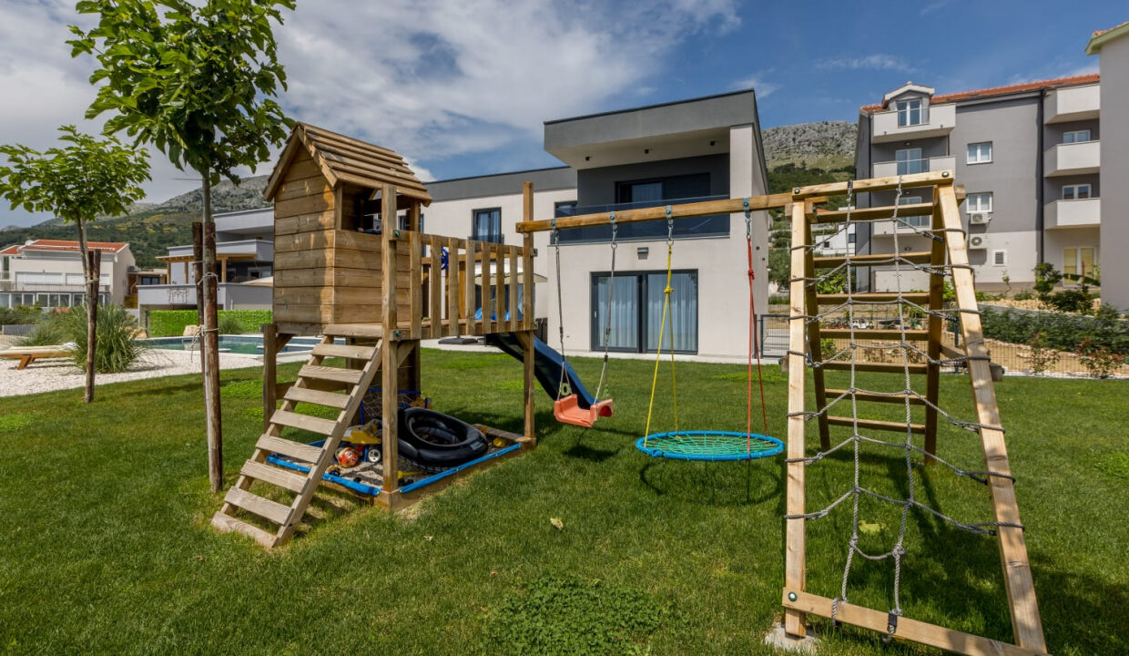 Neues Meerblick-Ferienhaus Podstrana