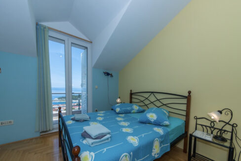 Haus mit Garten und Meerblick in Makarska