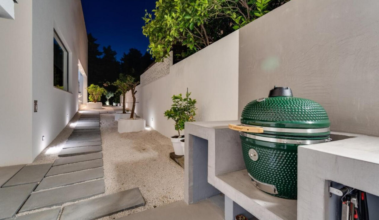 Erstaunliche neue Villa auf der Insel Brac