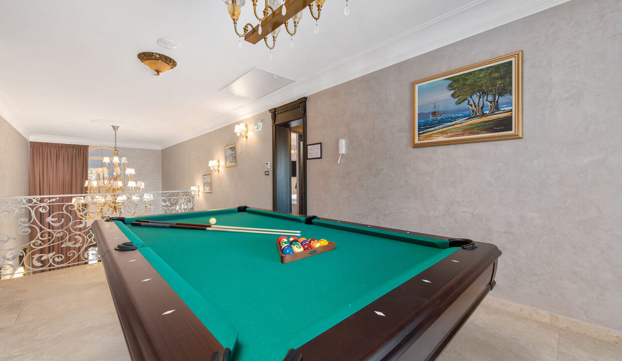 Exklusive Villa direkt am Meer in Vodice