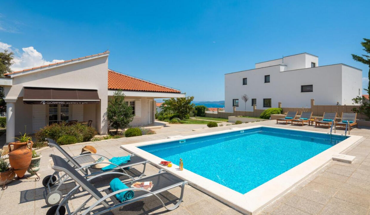 Geräumige und modern aussehende Villa - Vodice