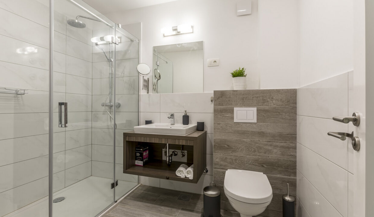 Steinhaus mit Meerblick in Omis