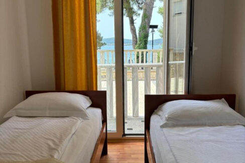 Grundstück am Meer Sveti Filip Jakov