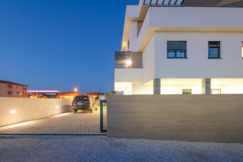 Doppelhaushälfte Pula