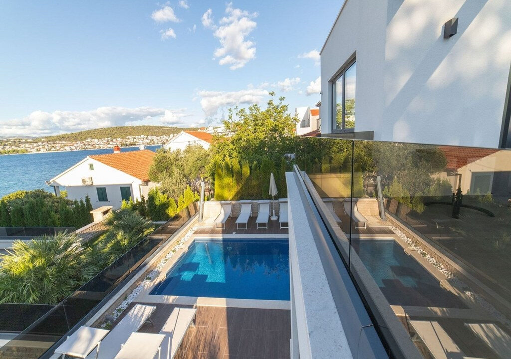 Städtische Villa auf einer bezaubernden Insel Ciovo, Region Split