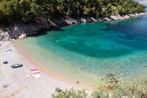 Traditionelles Haus am Meer auf der Insel Hvar