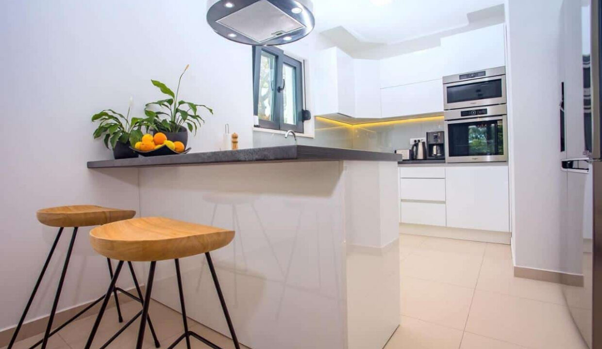 Modernes Haus in der Region Omis