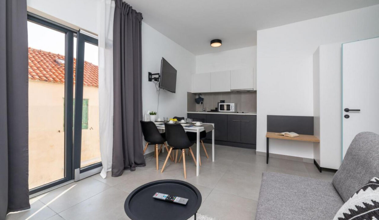 Außergewöhnliche Steinvilla auf Brac