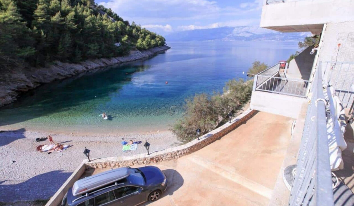 Traditionelles Haus am Meer auf der Insel Hvar