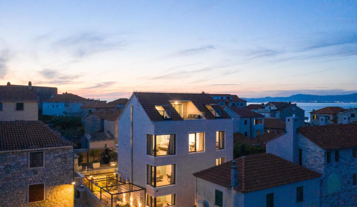 Außergewöhnliche Steinvilla auf Brac