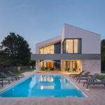 Zeitgenössische luxuriöse moderne Villa - Liznjan, Istrien