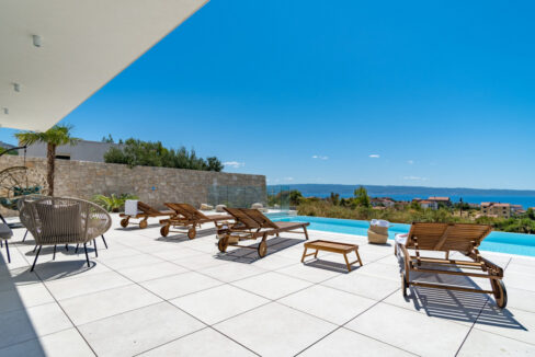 Ausgezeichnete neue Villa in Split