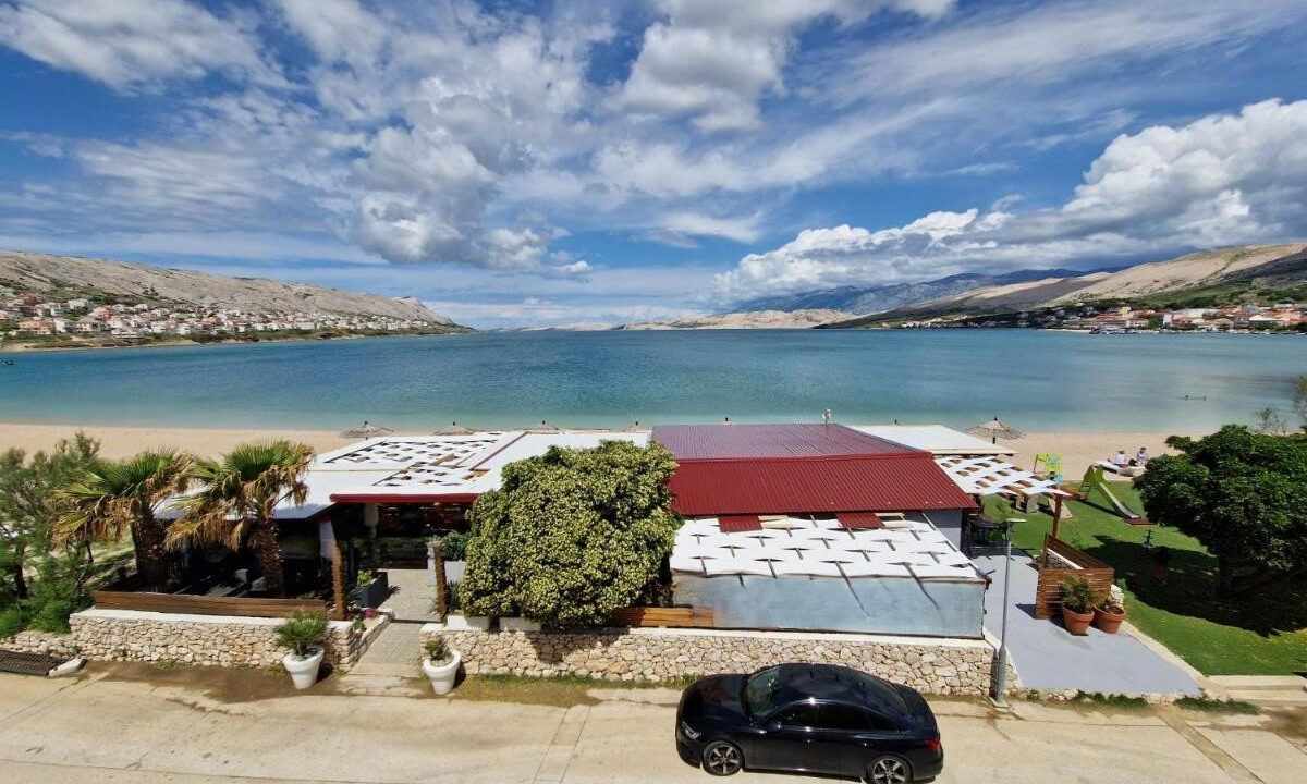 Haus am Strand auf der Insel Pag