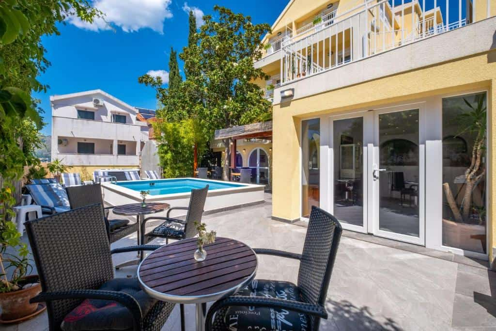 Appartementhaus in Cavtat
