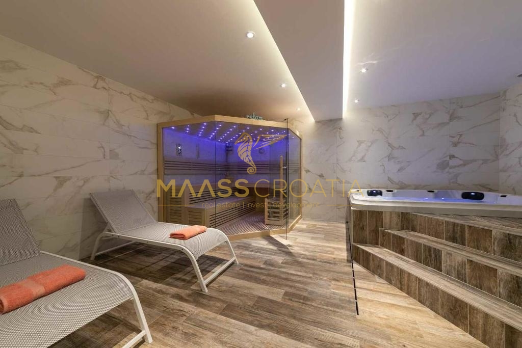 Sauna/Jacuzzi